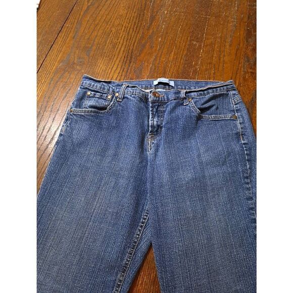 Size 12 Kim Rogers Mid Rise Denim Blue Jeans with Pockets and Belt Loops - Picture 2 of 5